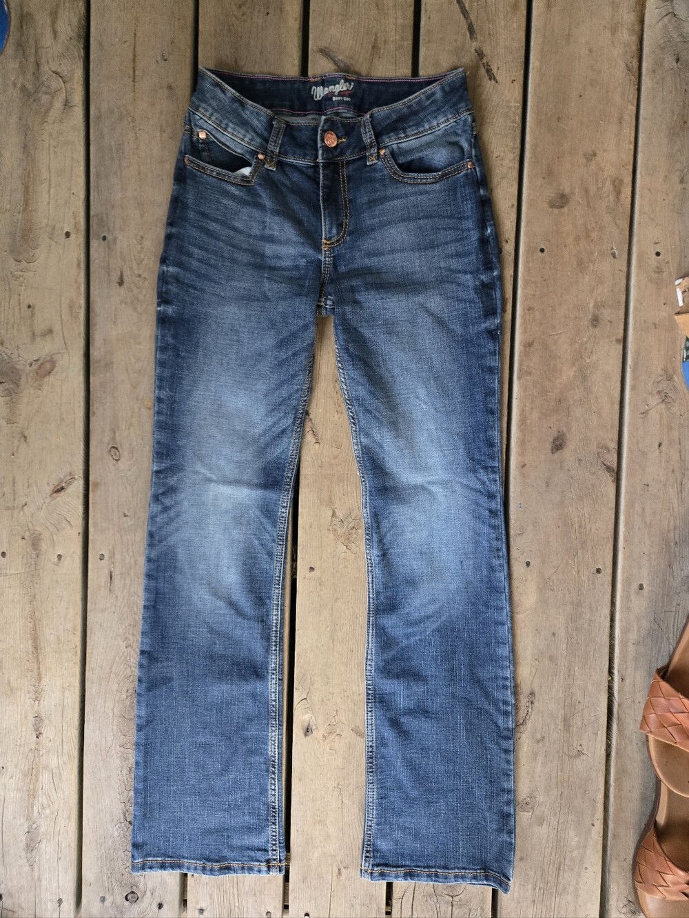 Wrangler Stretchy Denim Boot Cut Jeans Size 7 In Great Condition